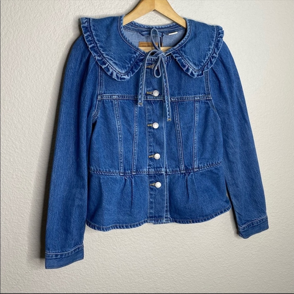 Levi's Blue Jean Jacket with Ruffle Collar - Picture 7 of 15